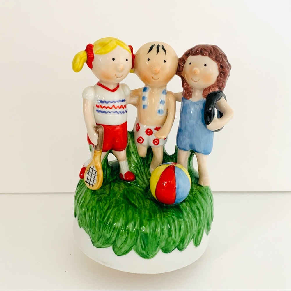 Aldon 1981 Best Friends Porcelain Musical Figurine